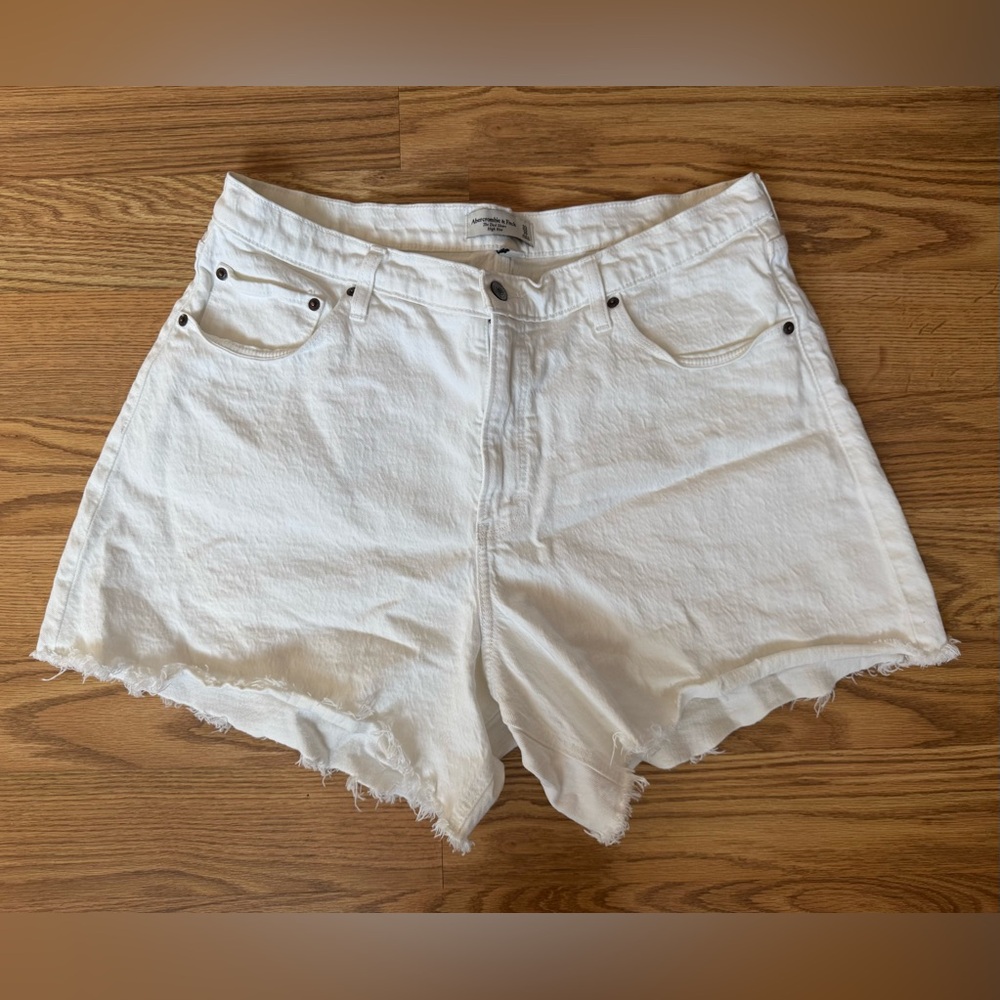Abercrombie & Fitch White Denim Women's Dad Shorts